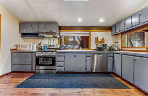 Secluded Tahoe Retreat Near Trails and Beach - Foto 11