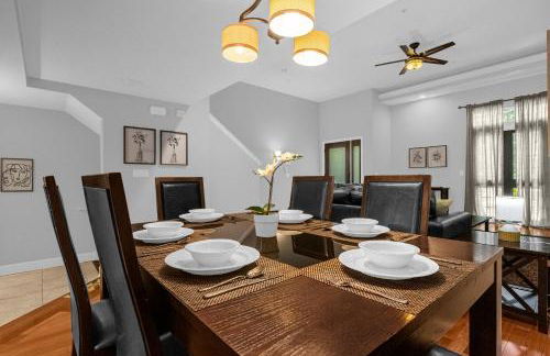 Enchanted 4BR Family Style Townhome in Disney Area - Photo 12