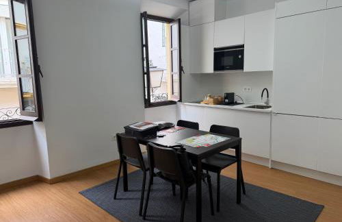 RT74 Calle Rodrigo de Triana con opción de parking - Foto 3