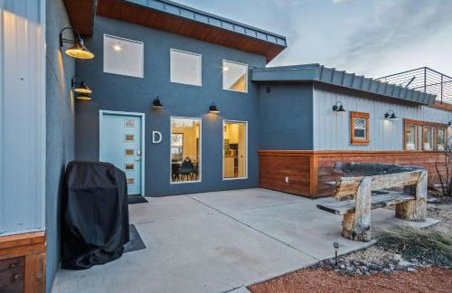 Timber & Tin D 2Bed 2Bath w Pool & Rooftop Deck - Foto 8
