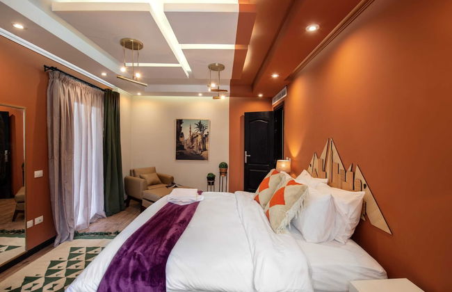 Xuru Stays I Waterfront Designer 2BR - 5 min to Airport - Foto 4