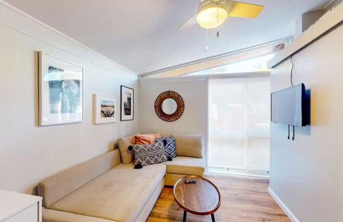 NEW Beautiful San Diego Mid-Century Treehouse - Foto 7