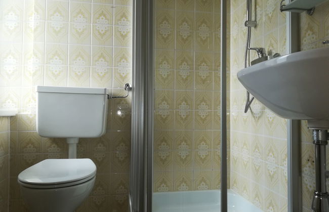 2 bedroom Apartment in Velden am Wörther See with garden - Photo 8