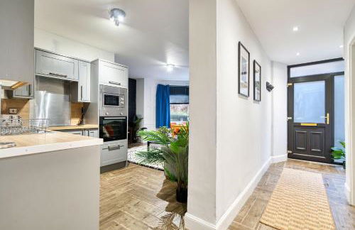 Spacious 4 Bedroom Apt Near West End Glasgow - Foto 16