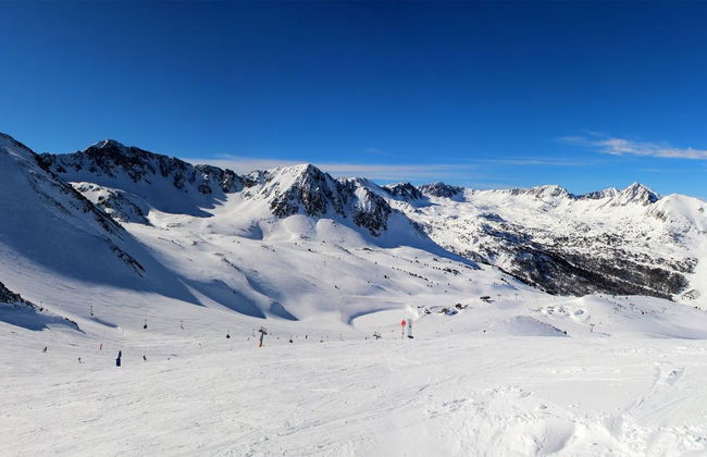 Shusski rental store - Andorra. - Photo 11