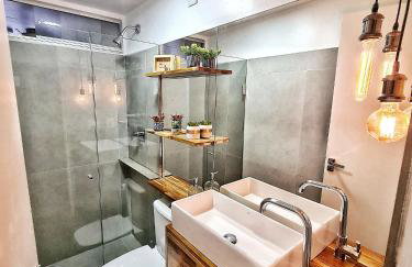 Apartamento Artístico - Garagem - Ar Condicionado - Excelente Localização - Foto 13