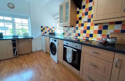 Rural Farm Stay with 6 cottages, 4 miles to Barnstaple, Pet friendly, Daily animal experiences, Outdoor heated pool, Games barn, Free fast WiFi, Free parking - Foto 42