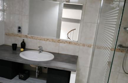 Duplex au Coeur de Lunel - Foto 12