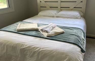 Comfy 3br/2ba steps away from Marian Day grounds - Foto 45