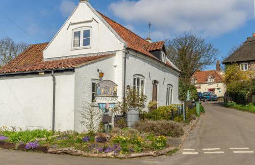 The Coach House Happisburgh - Photo 48