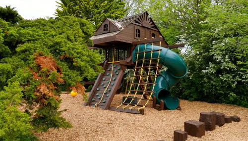 Deluxe 4 or 5 Bed House with Hot Tub, Cinema Room Sleeps 15 - Foto 1