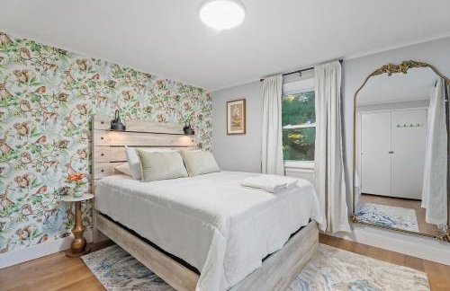 Near Ithaca! Hot Tub! LRG Home! Sleeps 8 Dogs ok! - Foto 26