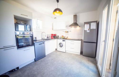 COSYFAMILY 1er étage Piscine -WIFI- NEUF-FAMILLE -15MIN PLAGE - TOP PROS SERVICESConciergerie - Foto 6