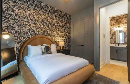 Rooftop Deck Hot Tub Fire pit Sleeps 10 - Foto 28