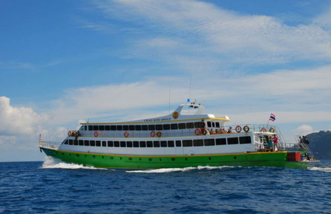 Ferry pour les îles Phi Phi - Photo 3