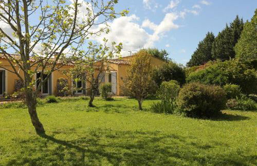 Bastide Magnolia - Gite et chambres d 'hôtes Les dépendances, Roussillon - Foto 8