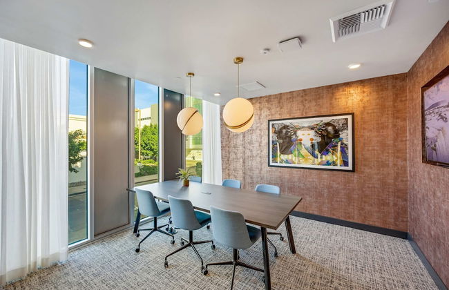 Luxury 3BR Hollywood Sign View by Oneluxstay - Photo 53