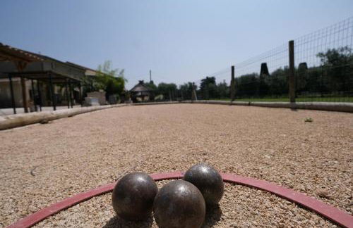 beautiful provencal mas with pool in barbentane, close to avignon, sleeps 8. - Photo 14