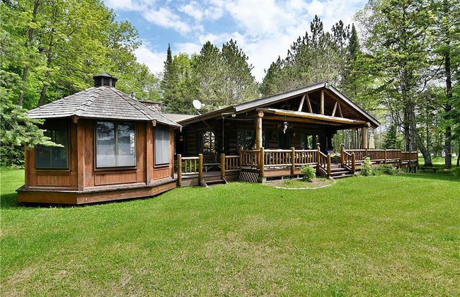 Two Bear Lodge on Lost Land Lake - Photo 43