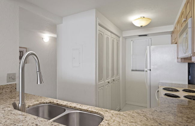 Sunset Fort Myers - Photo 7