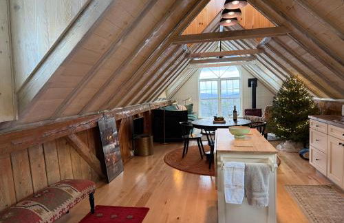 Elegant Private Barn Apartment in E Dover with 50 mile view - Foto 2