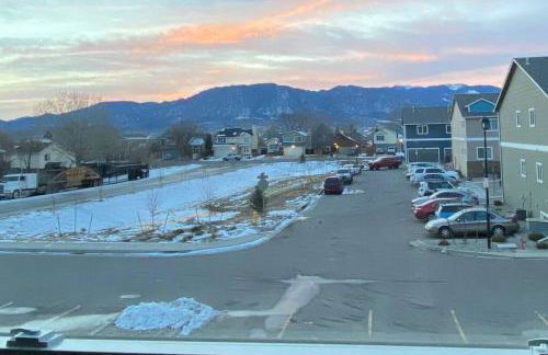 New 3 Bedroom Townhome with Mountain Views - Foto 27