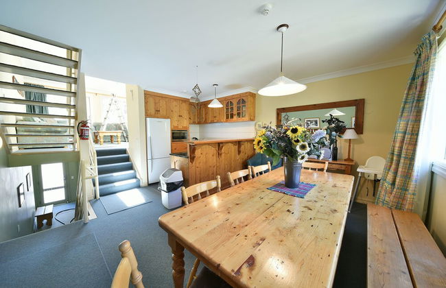 Three Bears 2 - Photo 7