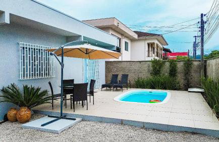 Brusque: Casa aconchegante com piscina - Foto 1