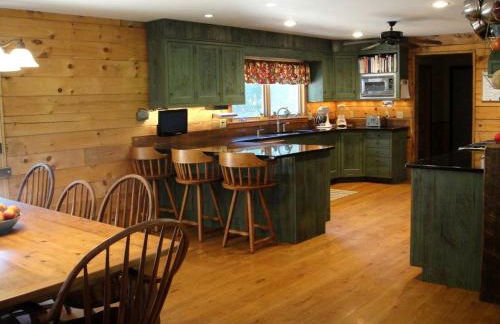 Bed and Breakfast Cabin for Weekend Getaway near Millbrook, New York - Photo 3