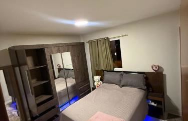 Apartamento moderno e aconchegante com ótima localização - Foto 2