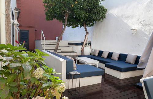 A historic XVI century beach home near Barcelona - Photo 12