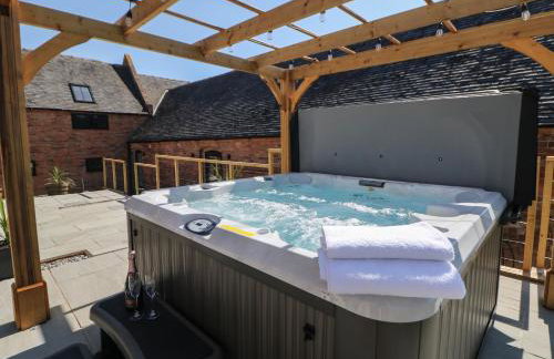 Langley Barn - Photo 36