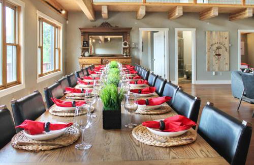 Awe Inspiring Mountain Lodge hot tub for large groups - Foto 23