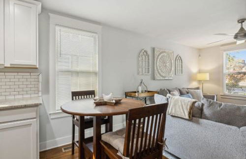 East Nashville Sweetie Near to Downtown 2 Bed 2 Bath with Fenced Yard 30 or more Days by SkyRun Nashville - Foto 42