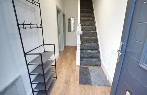 Sleeps 18 Lovely Mcr Home by City SuperHost - Foto 5