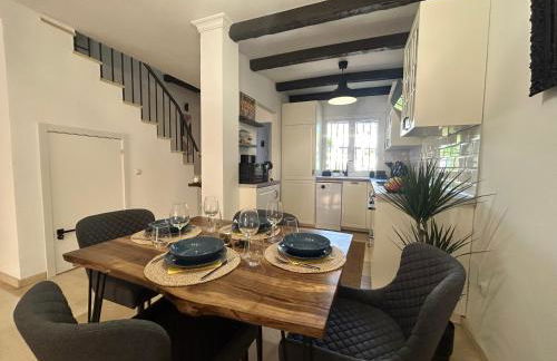 The Lemon House - Photo 1