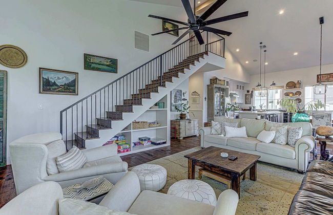 Immaculate Waterfront Home for 16 w/ Private Dock! - Foto 17