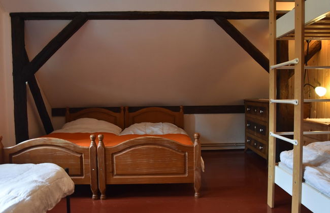 Spacious Holiday Home in Zlata Olesnice - Photo 25