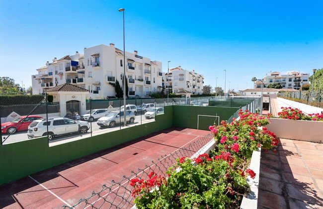 Sunny Getaway With Pool in Marbella - Ref M54 - Foto 31