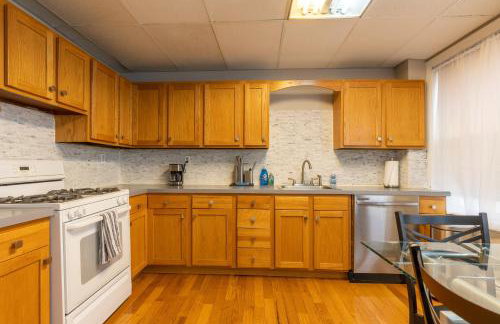 Central 3 Bed 1 Bath in Historic Building - Foto 3