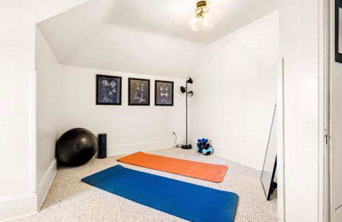 Chic Victorian Manor - Sleeps 12 - Congress Park - Foto 37