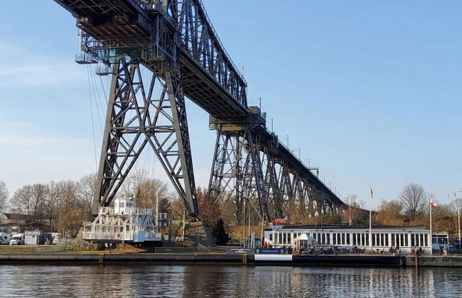 At the Provision House Modern Retreat - Photo 27