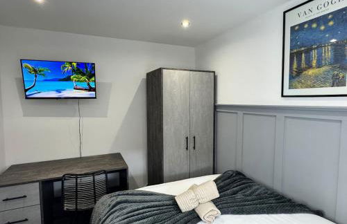 6B 3Bath - Free Parking - TVs In EVERY Room - Foto 17