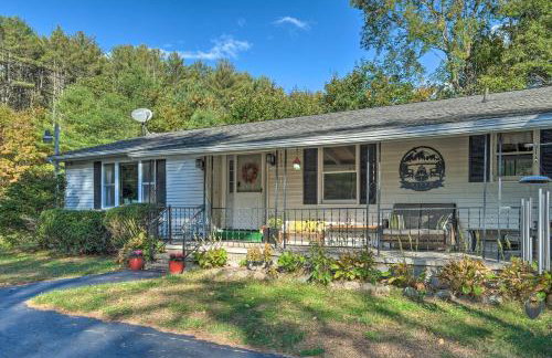 Woodsy Diamond Point Getaway - 5 Mi to Lake George - Foto 2