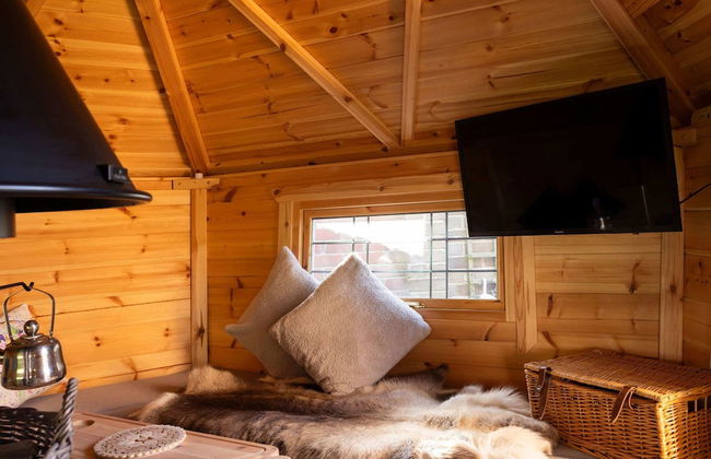 Seaside Retreat - Five Minutes to Beach Village - Photo 4