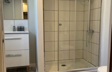 La Maison Bleue, proche de tout - Foto 13