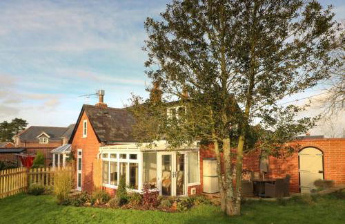 South Lodge - Photo 30