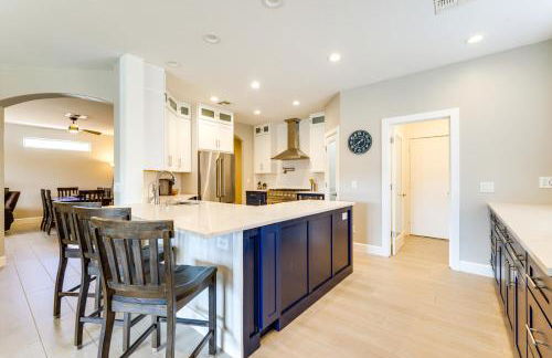 Putting Green, Pool Table! West Valley Family Home - Foto 7