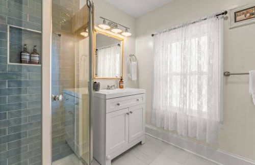 Coastal Victorian Home Walk to Downtown - Foto 18