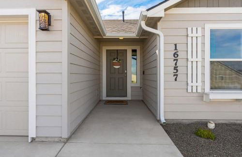 Modern Cabin Vibes, Vaulted ceilings, Sleeps 8! - Foto 35